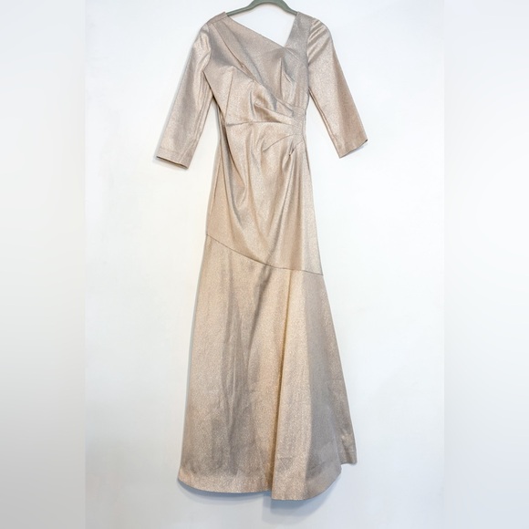 Teri Jon by Rickie Freeman gold metallic gown 3/4 long sleeve formal dress - Picture 3 of 8